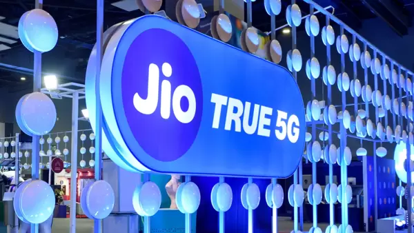 Jio Cheapest Recharge Plan: जियो का 175 रुपये वाला सस्ता रिचार्ज प्लान, 12 OTT ऐप्स और 10GB डेटा के साथ